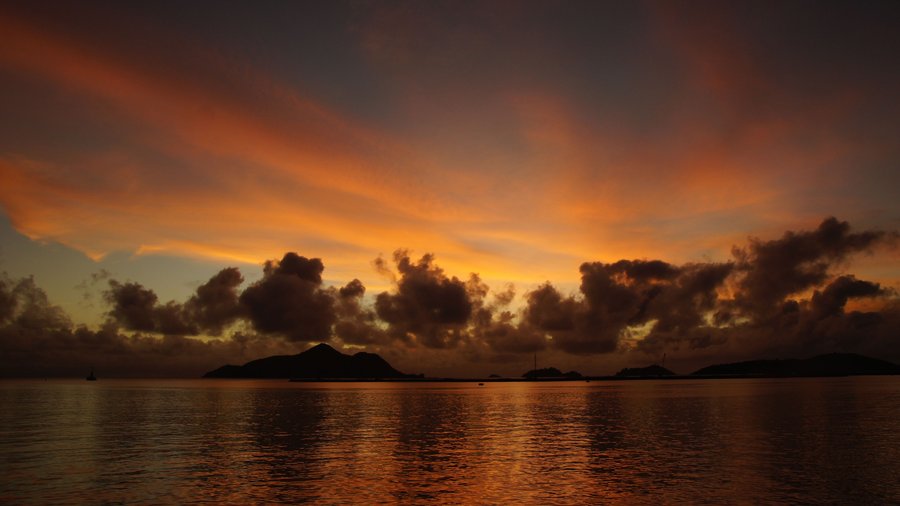 Photo credit: http://navvyblue.deviantart.com/art/Sunrise-in-Seychelles-333139591