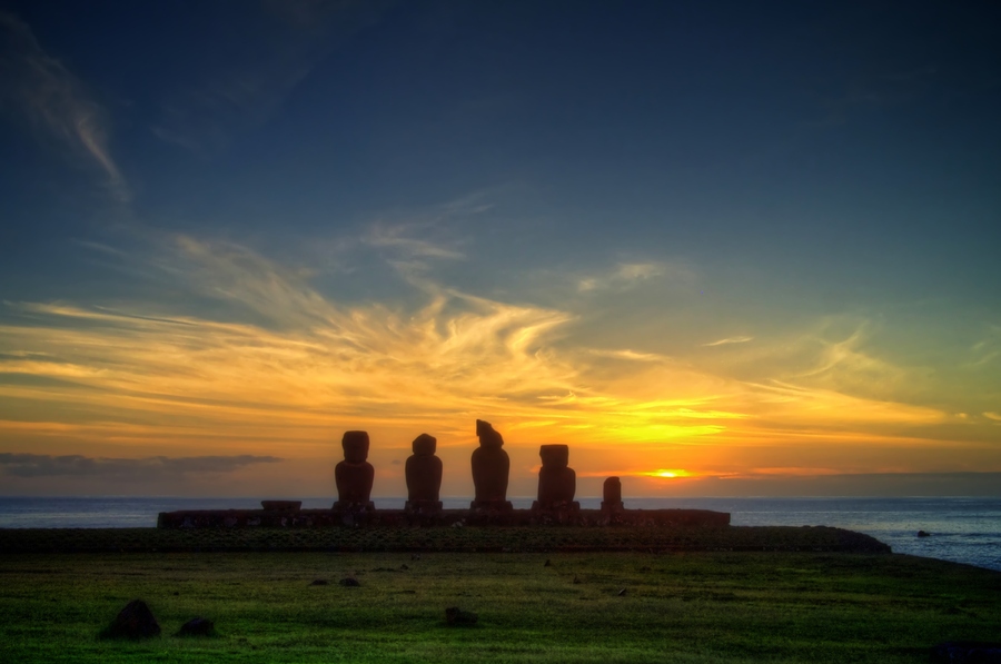 Easter-Island-Sunset
